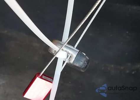 2013 Hyundai Azera from USA, damaged, VIN KMHFH4JG4DA232893